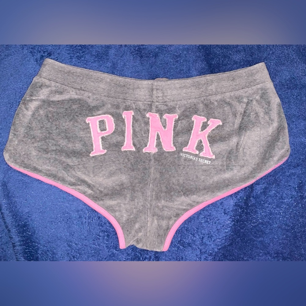 Vintage PINK short shorts